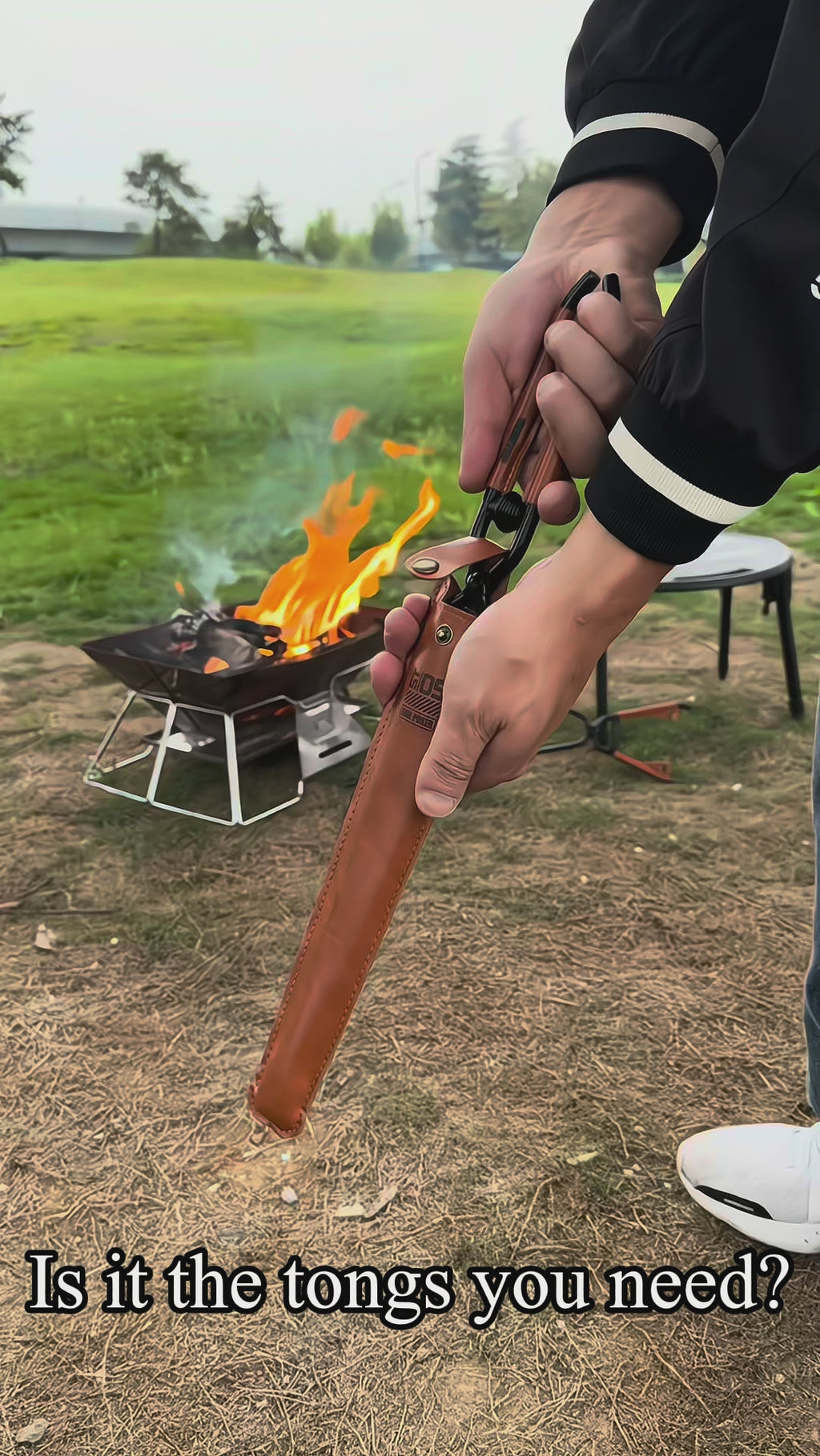 Elsewhere Camping Fire Tongs (Black/Brown)